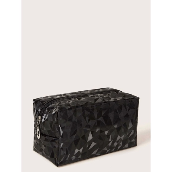 Black Geometric Makeup Bag 🖤 - Picture 3 of 5